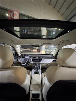 جیلی ئێم گراند X7 Sport